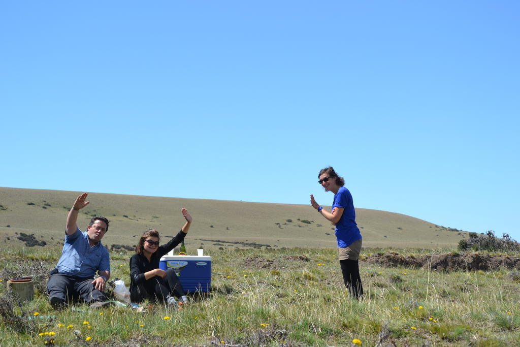 Camping Y Hostal El Ovejero El Calafate Exterior photo