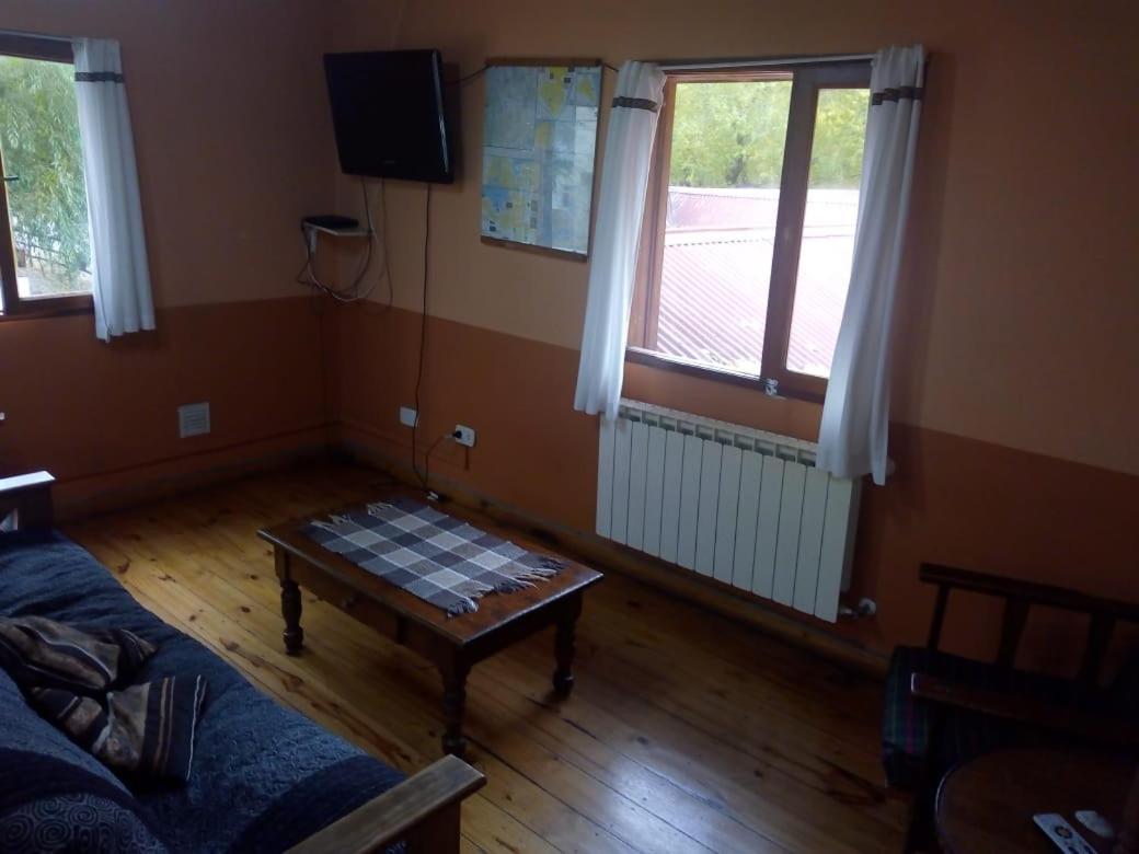 Camping Y Hostal El Ovejero El Calafate Exterior photo